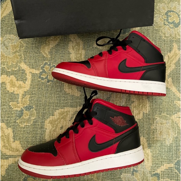 Nike or Jordan ones - Picture 1 of 10